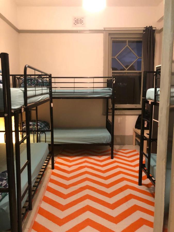 Bert'S Backpackers Pansiyon Sidney Dış mekan fotoğraf