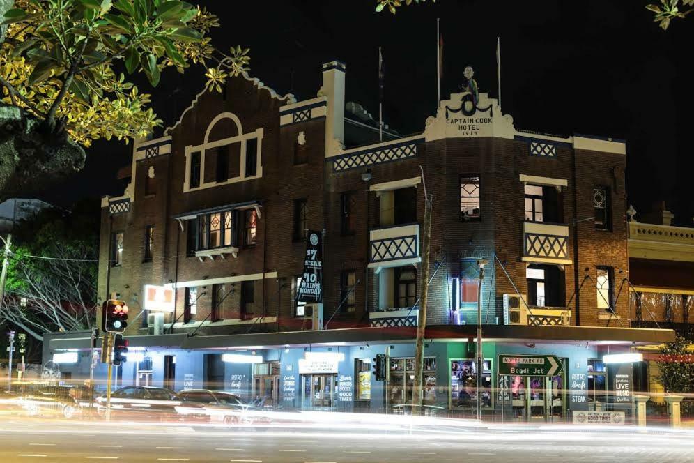 Bert'S Backpackers Pansiyon Sidney Dış mekan fotoğraf